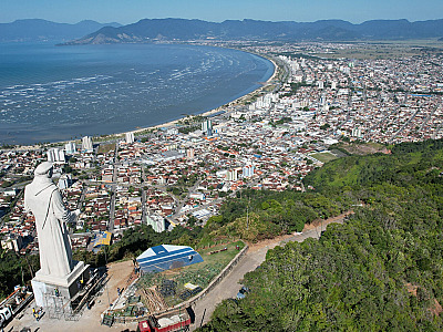 Prefeitura repudia uso de imagem de santo em divulgação da Marcha da Maconha em Caraguatatuba