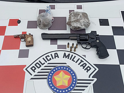 Jovem é preso por tráfico de drogas e posse ilegal de armas em Caraguatatuba