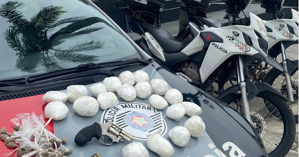 PM prende traficante que tinha acabado de receber "carga do dia" e saia para vender maconha em Caraguatatuba