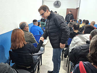 Alunos do curso de Mecânica Automotiva Básica recebem certificado de conclusão