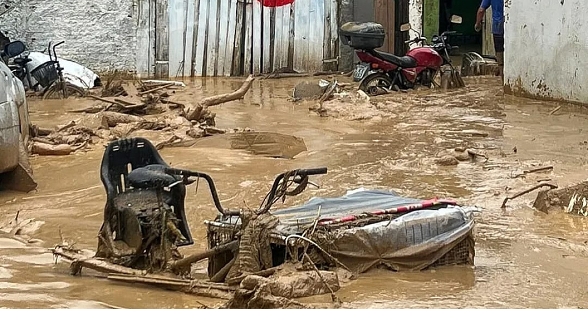 Sobe para 44 o número de mortos pela chuva em São Sebastião; 14 corpos já foram identificados