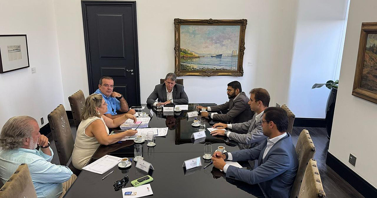 Cidades do Litoral defendem pautas essenciais à região em reunião com Governo do Estado