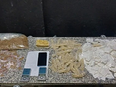 Ação da PM no Perequê-Mirim termina com prisão e apreensão de drogas em Caraguatatuba