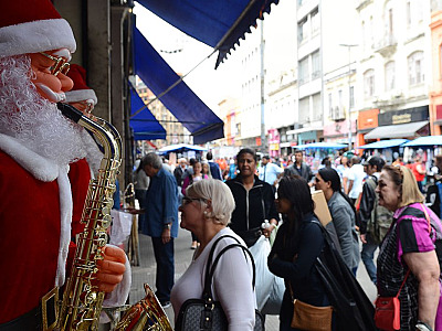 Procon orienta consumidores sobre trocas de presentes de Natal