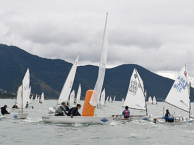 51ª Semana Internacional de Vela de Monotipos de Ilhabela reúne cerca de 200 barcos e centenas de atletas