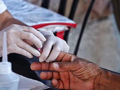 Prefeitura de São Sebastião aplica testes rápidos para detecção de Hepatites B e C e Sífilis no Canto do Mar