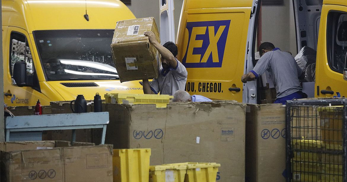 Correios realizam leilão de 41 mil itens que não puderam ser entregues