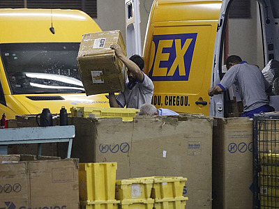 Correios realizam leilão de 41 mil itens que não puderam ser entregues
