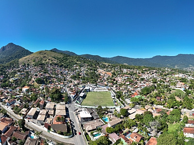 Ilhabela se destaca na geração de empregos e termina abril com saldo positivo de vagas