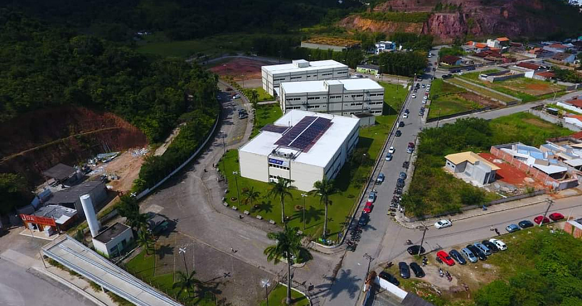 "Jogo de empurra" faz MP entrar com ação por falta de acessibilidade em faculdade de Caraguatatuba