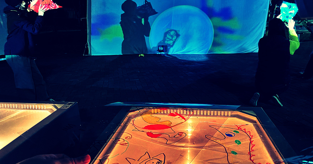 Espetáculo de teatro de sombras projetado em espaços urbanos estreia em São Sebastião neste sábado (9)