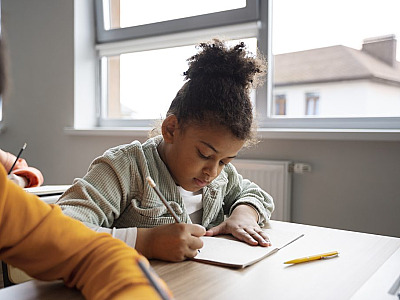 Escolas cívico-militares: comunidades escolares serão ouvidas a partir desta quinta