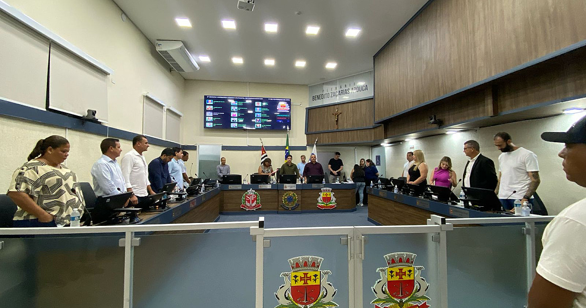 Vereadores de Caraguá criam duas comissões de assuntos relevantes em sessão ordinária