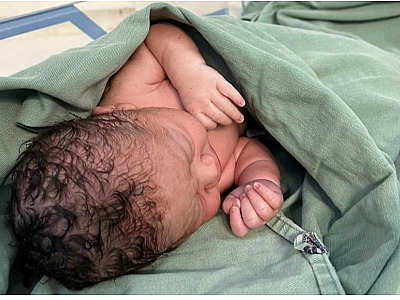 Nasceu Samuel, o bebê 10 mil em Ilhabela