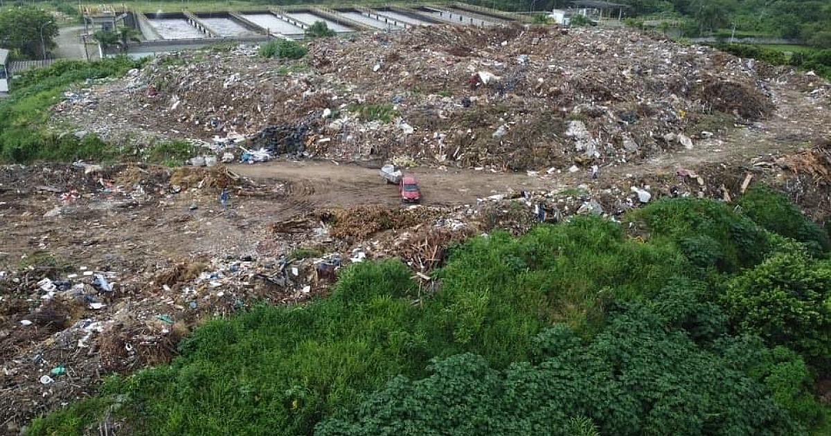 Moradores comemoram fechamento do “Lixão do Barranco” em Caraguatatuba