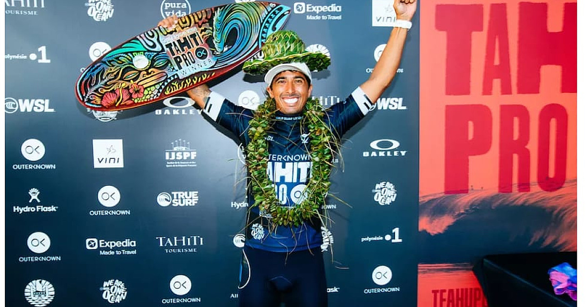 Pupo entra para a "Tríplice Coroa de Teahupoo" após vencer final emocionante em etapa do WSL no Taiti