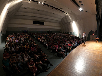 ‘Caraguá vive um mar de oportunidades’, destaca prefeito Aguilar Junior na abertura do 4º Empreenda Caraguatatuba