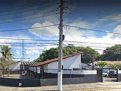 Corpo de mulher é encontrado em canteiro de avenida no Porto Novo