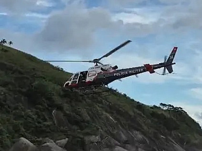 VÍDEO: Resgate de família após afogamento mobiliza helicóptero da PM em Ilhabela