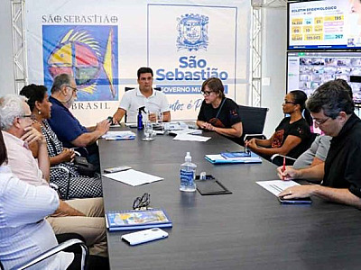 Servidores se reúnem em assembleia na segunda (25) para votar proposta de reajuste salarial