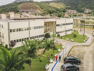 Centro Universitário Módulo oferece experiências práticas e orientação profissional a estudantes durante o Mochilão