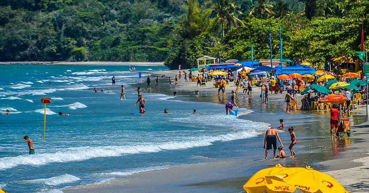 Homem morre afogado na praia de Maranduba