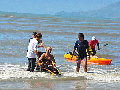 Programa Praia Acessível terá ação diferenciada para adolescentes com transtorno do espectro autista