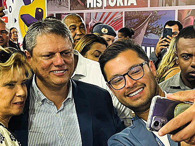Governador Tarcísio de Freitas enaltece a esperança do povo de S.S no encerramento do Conexidades