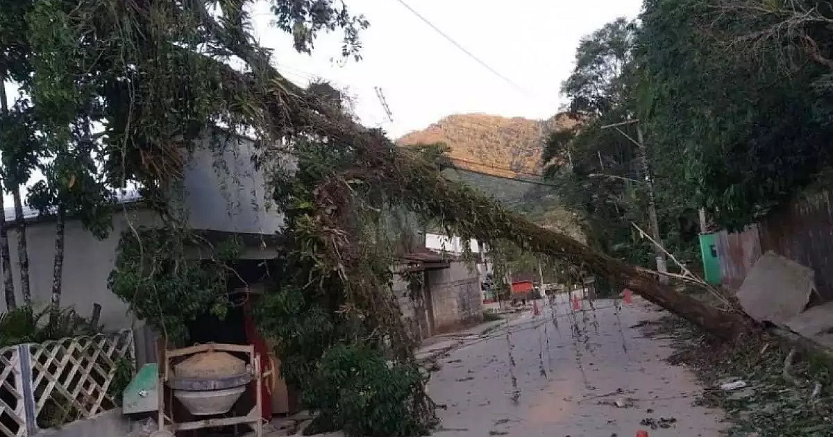 Ubatuba teve 65 desalojados após fortes ventos que atingiram o município