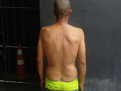 Filho é preso após ameaçar e agredir o pai com faca em Caraguatatuba