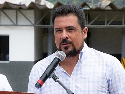 Prefeito Felipe Augusto anuncia entrega da nova sede da Secretaria da Educação