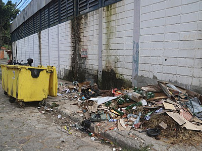 São Sebastião combate descarte irregular de resíduos e aplica mais de R$ 30 mil em multas