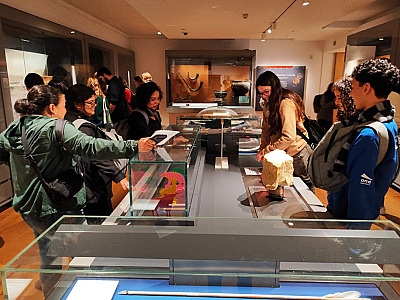 Intercambistas exploram Londres e vivenciam atividades culturais e educativas na Inglaterra
