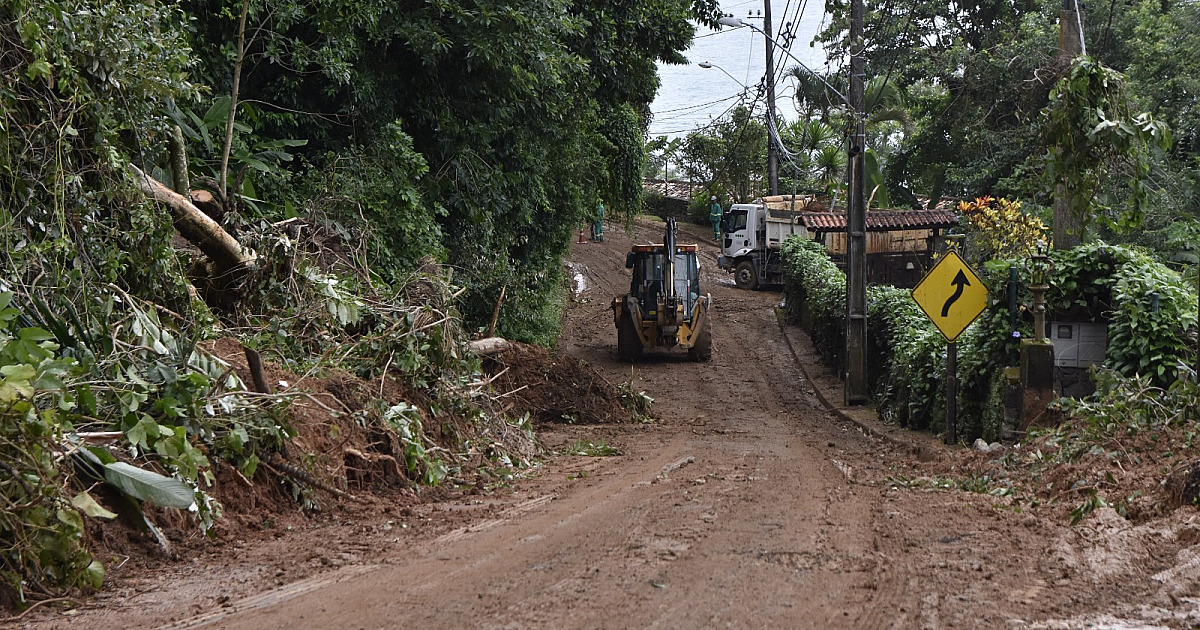 Prefeitura segue com ações de recuperação e restabelecimento de serviços em Ilhabela