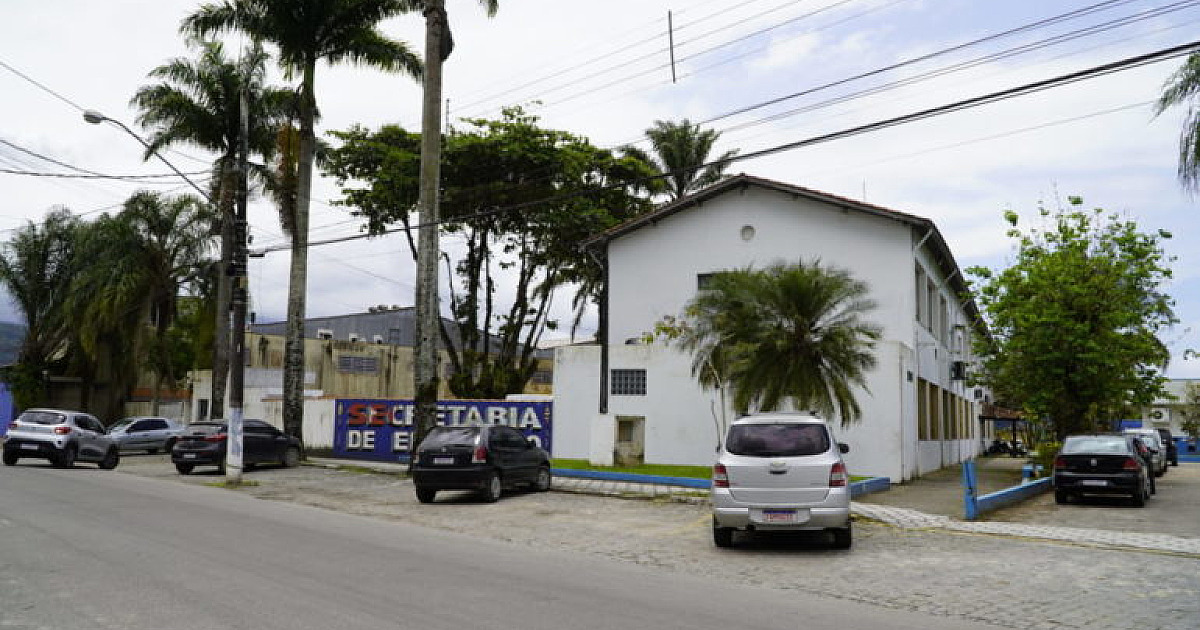 Professor Arnaldo Alves deixa comando da secretaria de Educação de Ubatuba