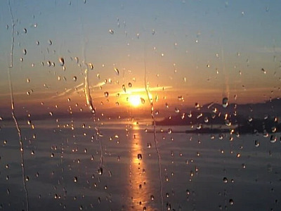 Litoral Norte inicia semana com sol, mas deve enfrentar chuva no fim de semana