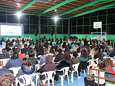 II Conferência Municipal de Educação de Ilhabela leva mais de 500 professores para discutirem Plano Municipal de Educação