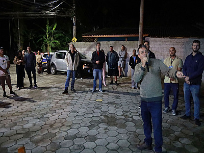 Prefeitura de São Sebastião atende mais de 50 pessoas em reunião comunitária em Boiçucanga sobre Regularização Fundiária