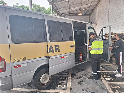 Caraguatatuba alerta sobre cuidados ao contratar serviço de transporte escolar
