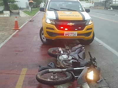 Colisão entre carro e moto acende alerta para conscientização dos motoristas no trânsito em S.S