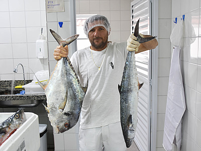 Boxes do Mercado do Peixe de Ilhabela entram em operação
