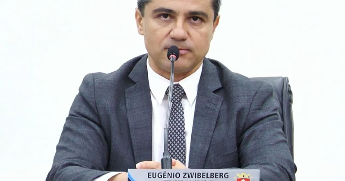 Vereador Eugênio, suspeito de rachadinha, consegue liminar e volta ao cargo em Ubatuba