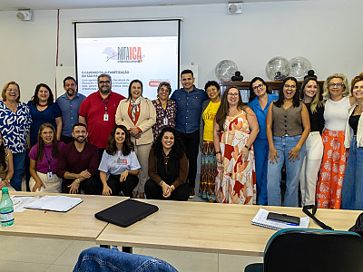 Ilhabela participa de encontro regional para fortalecer estratégias de alfabetização infantil