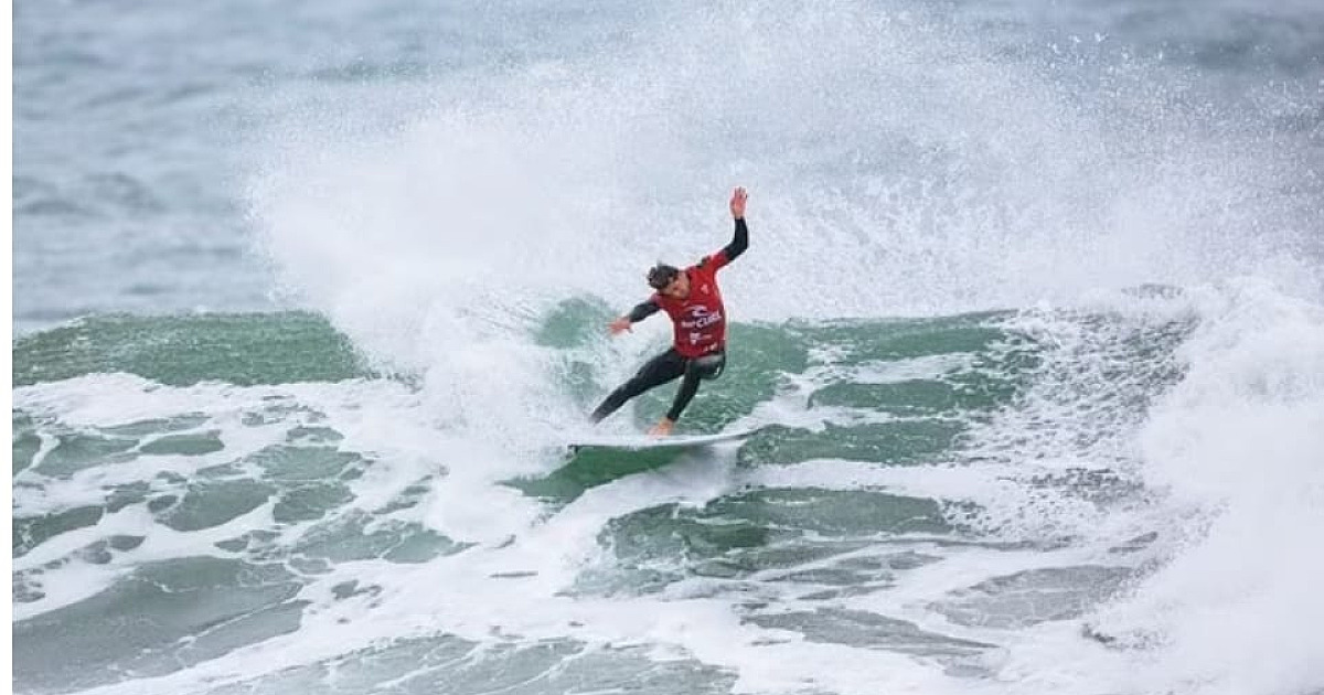 Com estrelas do Litoral Norte, Tempestade brasileira domina em Bells Beach