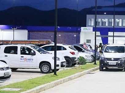 Idoso que passou a mão em menina no supermercado é espancado no Perequê-Mirim