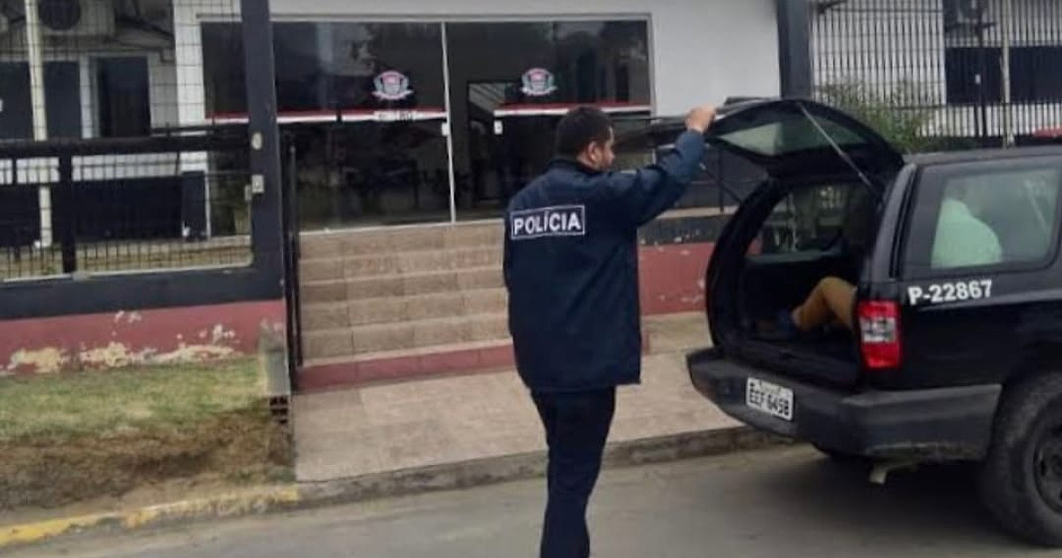 Polícia Civil de Ilhabela prende estuprador que estava escondido na Praia do Curral
