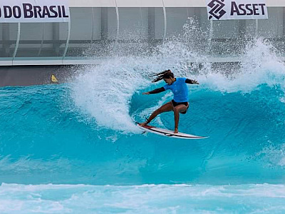 Sophia Medina e Miguel Pupo dominam piscina de ondas e vencem Circuito BB em Itupeva