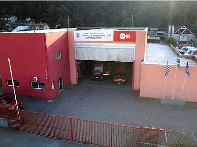 Colucci anuncia novo valor do VR diário de Bombeiros e PM em Ilhabela