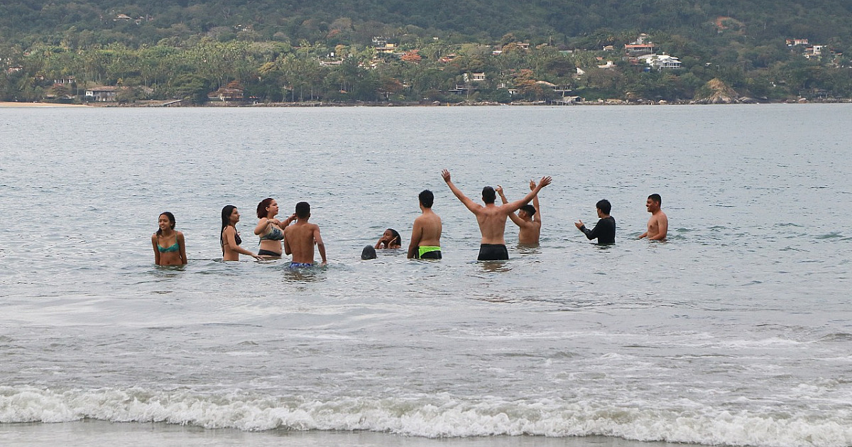 Prefeitura de São Sebastião alerta para riscos de contrair prurido do traje de banho após banhos de mar