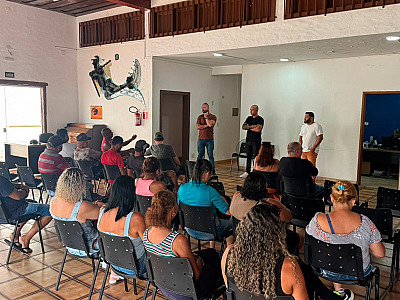 Prefeitura de São Sebastião fortalece diálogo com ambulantes e comerciantes no Centro Histórico